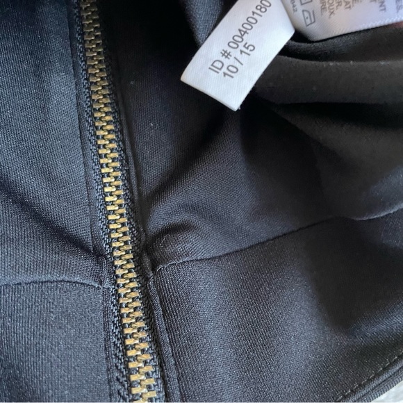 Express Black Zipper Back Peephole Front Crop Top - Picture 9 of 11